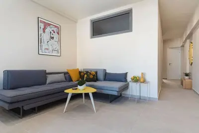 Image de Charming   minimal apt  in the center of Glyfada