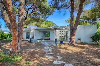 Image de Villa spacieuse près de la plage à Porticcio