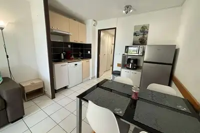 Image de Appartement 2 pièces avec terrasse et vue piscine à Cannes la Bocca