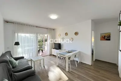 Image de Appartement à 450m de la plage avec parking, 2 chambres