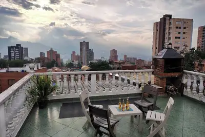 Image de Casa Hévenie - Spacious and familiar, with nice Bbq terrace and view in the village.