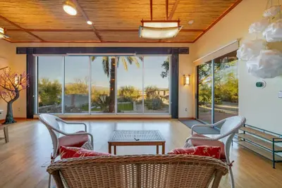 Image de Unique Home / Peaceful Property / Yoga / 3 Br 1 Ba