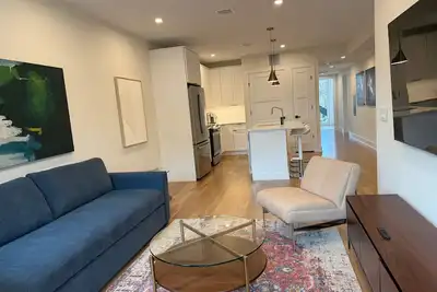 Image de Hoboken Loft Hideaway - walk to Path