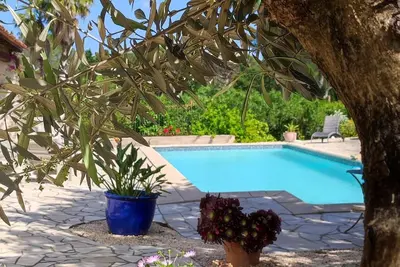 Image de Maison provençale avec piscine - 4 chambres / 10 personnes - Saint-Raphaël (Var)