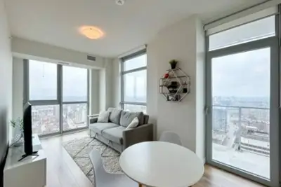 Image de Bright & Elegant Condo