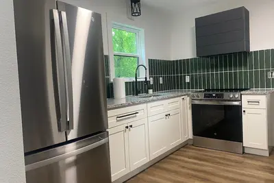 Image de Recently renovated home in East Lawrence