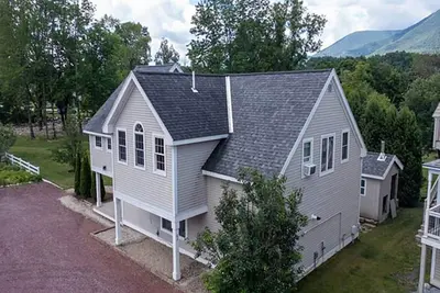 Image de Rivers Edge 2-bedroom house in Manchester with WiFi, Ac on second floor.