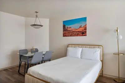 Image de Luxury 1b1b Tempe Free Parking and Pool Access