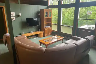 Image de Relaxing Hillside Beach Cottage - Lake Winnipeg