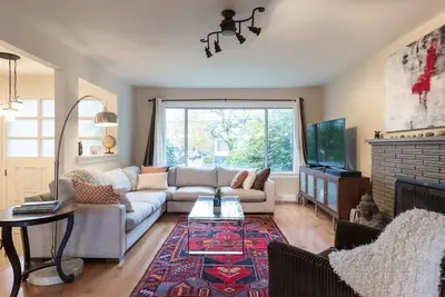 Image de Elegant Main Floor - House \nEast Vancouver