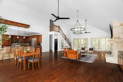 Image de The Nest on Brushy Creek | 3 Acres of fun