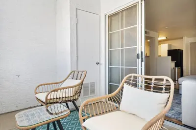 Image de Luxury 1b1b Tempe  Free Parking, Arcade and Pool Access