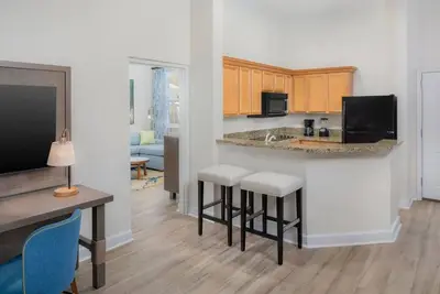 Image de Harborside Resort 2bdrm villa on Paradise Island w incredible amenities! Aug 3-7