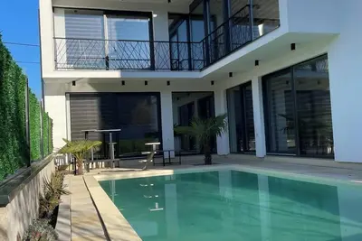 Image de Luxe Waters Retreat