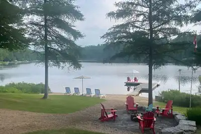 Image de Lakefront Cottage Retreat