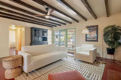 Image de Hawthorne Manor - 3bd in Central Tucson with Patio