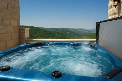 Image de Cliffside Luxury Retreat with Infinity Pool, Jacuzzi & Panoramic Views