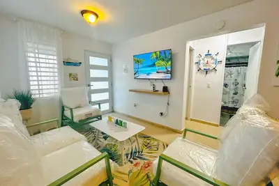 Image de Port 3|Beach| 4ppl| Roof Top| Top Location/whit electric generator 24/7