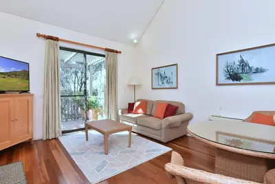 Image de Private 1bdr Villa Champagne located within Cypress Lakes Resort