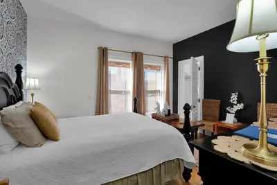 Image de Old Library Inn - Maya Angelou Room