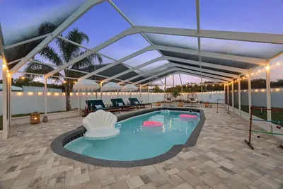 Surfs Up! Heated Pool+Golf+Games