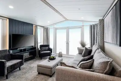 Image de Spacious, light and modern holiday home.