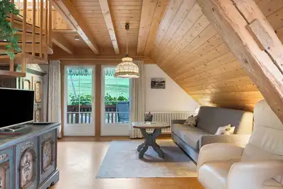 Image de Appartement \"Süd\" avec vue sur les montagnes, terrasse partagée et Wi-Fi