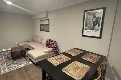 Image de Charlotte Getaway Home!