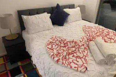 Image de 4 Guests - Free Parking - Easy Access to London