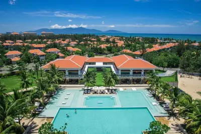 Image de Big Sale | Full equipment apartment | Pool & beach