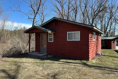 Lovells Riverside Cabins # 2 on the AuSable River