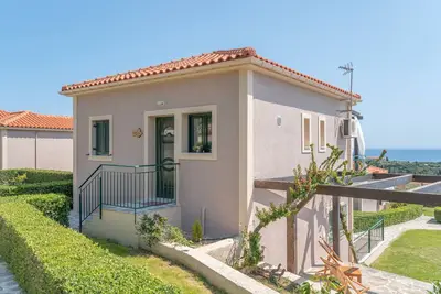 Image de Appartement 'Dylia - Two-Bedroom' avec vue sur mer, Wi-Fi et climatisation