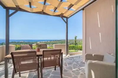 Image de Appartement 'Evridiki' avec vue sur la mer, Wi-Fi et climatisation