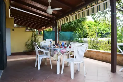 Maison de vacances 'Casa A T Dell Orso Con Veranda' avec jardin privé