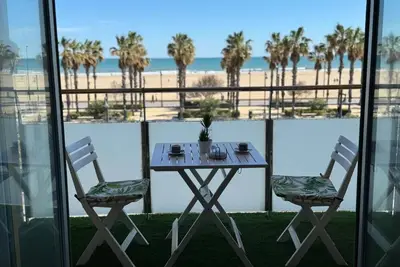 Image de First Line Beach Partment