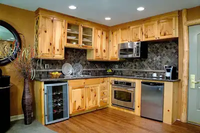 Image de Presidential Suite at The Retreat on Charleston Peak – Pet-Friendly Comfort