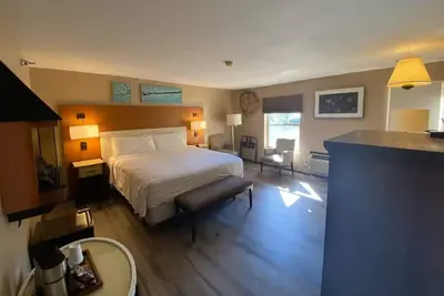 Image de Scenic Escape w/ Entertainment, Pet Access, Free Parking & Seasonal Fun