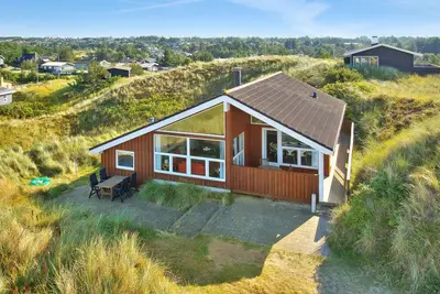 Image de \"Elni\" - 350m from the sea by Interhome