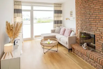 Image de Freshly renovated vacation apartment \"Wellenrauschen\" - close to the beach in an idyllic village