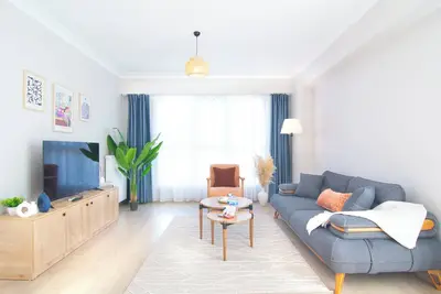 Image de Cozy 2br Apt Near Vialand Mall with Nespresso