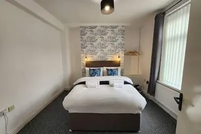 Image de City Stay – 2 Baths, Smart TVs,