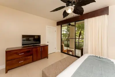 Image de 3-Bedroom, 2-Bath condo at the Breeze Private Residences Club w/amenities
