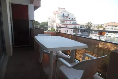 Image de Appartement traversant 2 pièces, 4 pers, loggias, parking, proche plage