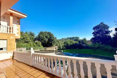 Image de Spectacular villa in Isla