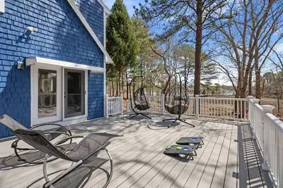 Image de Cozy Riverfront Stay in Wareham