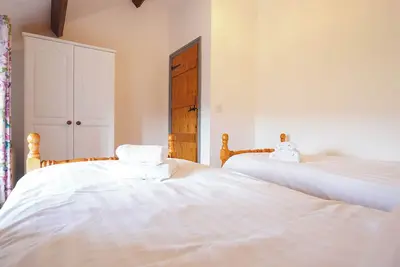 Image de 3 Bed Cottage • Parking • Ideal for Work Trips