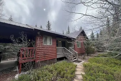 Image de 3-bedroom cabin on Vallecito Creek with WiFi