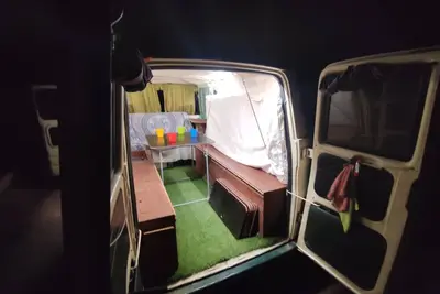 Image de Vintage Camper Van in Mallorca, with everything for live, 9 persons driving.
