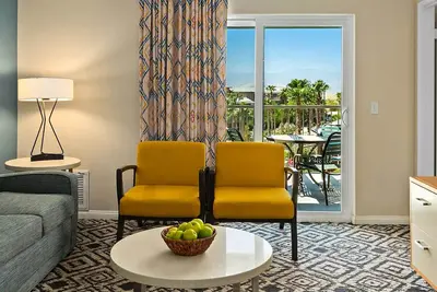 Image de Spacious 2-Bedroom Stay Near Coachella with Pool Access and Full Kitchen