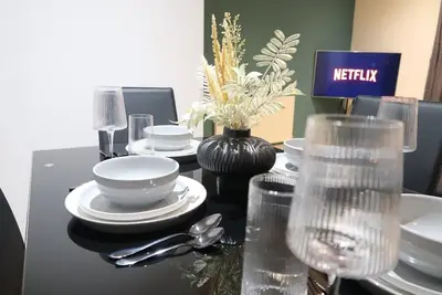 Image de Stylish City-Centre Stay